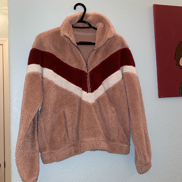 Abercrombie & Fitch Sherpa Pullover - Picture 1 of 4